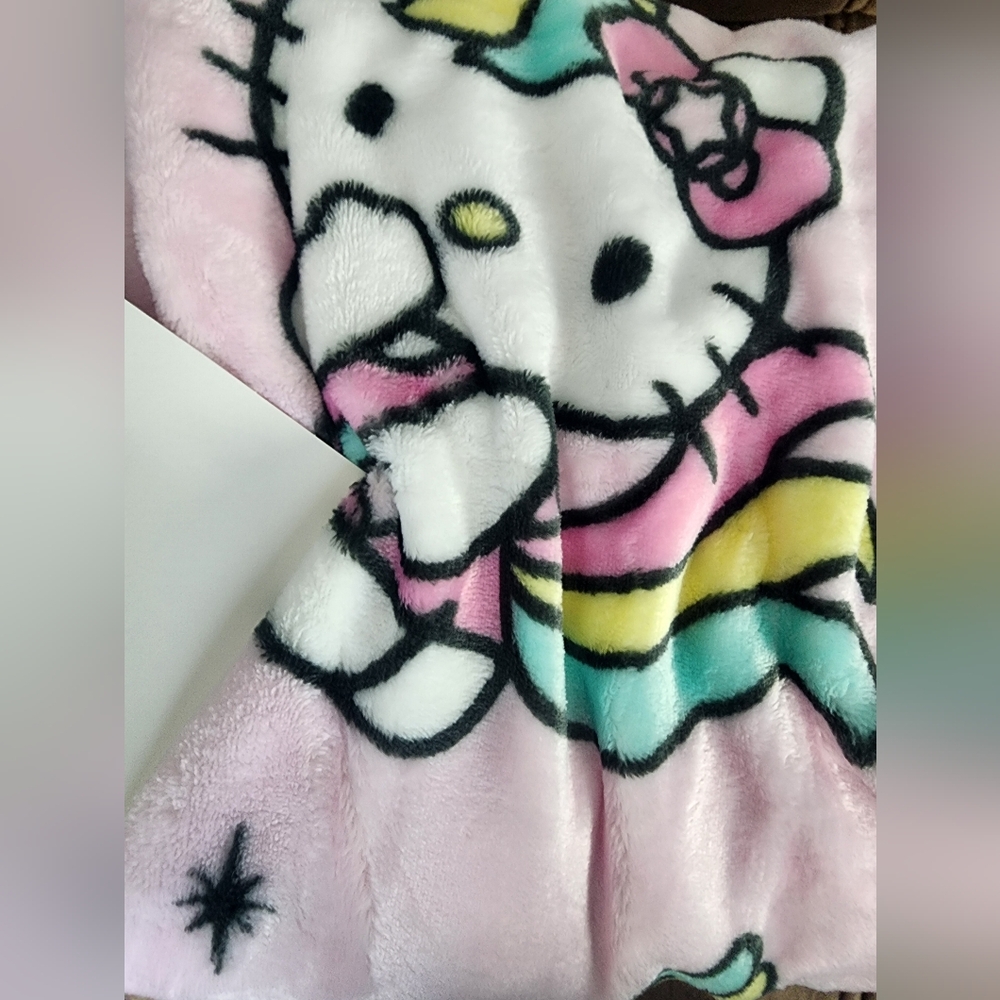 Hello kitty blanket